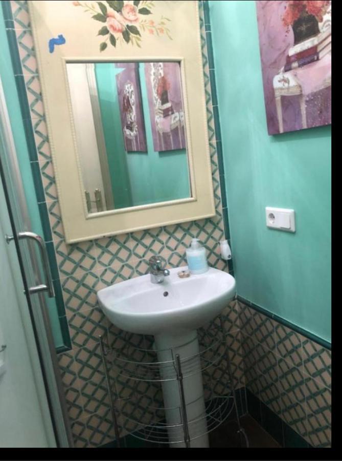 Apartamento En Pleno Centro De Marchena 3 Dormitorios 3 Banos Privados Exterior foto