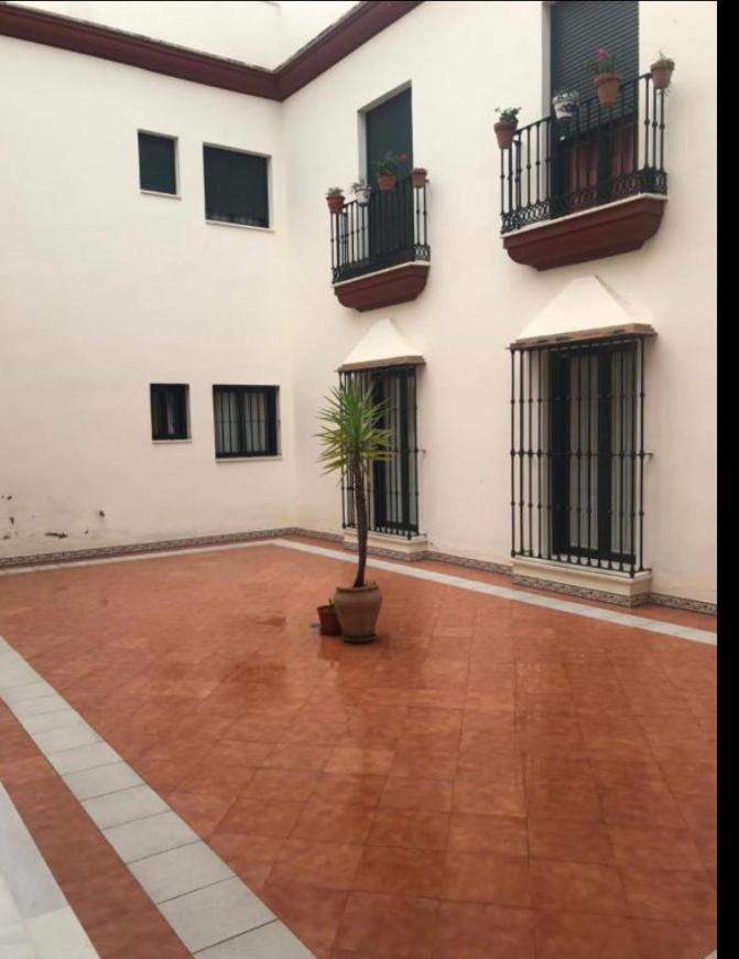 Apartamento En Pleno Centro De Marchena 3 Dormitorios 3 Banos Privados Exterior foto